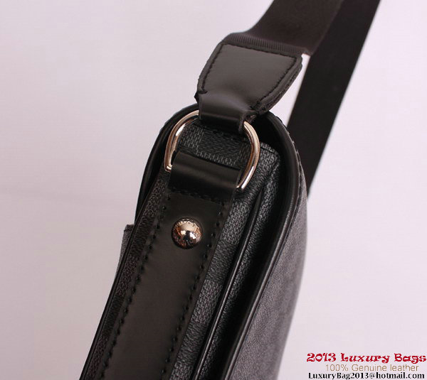 Louis Vuitton Damier Graphite Canvas Messenger Bag N56715 Louis Vuitton Damier Graphite Canvas Messenger Bag N56715