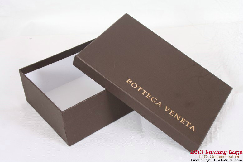Luxury Bags and Shoes Gift Box Luxury Bags and Shoes Gift Box