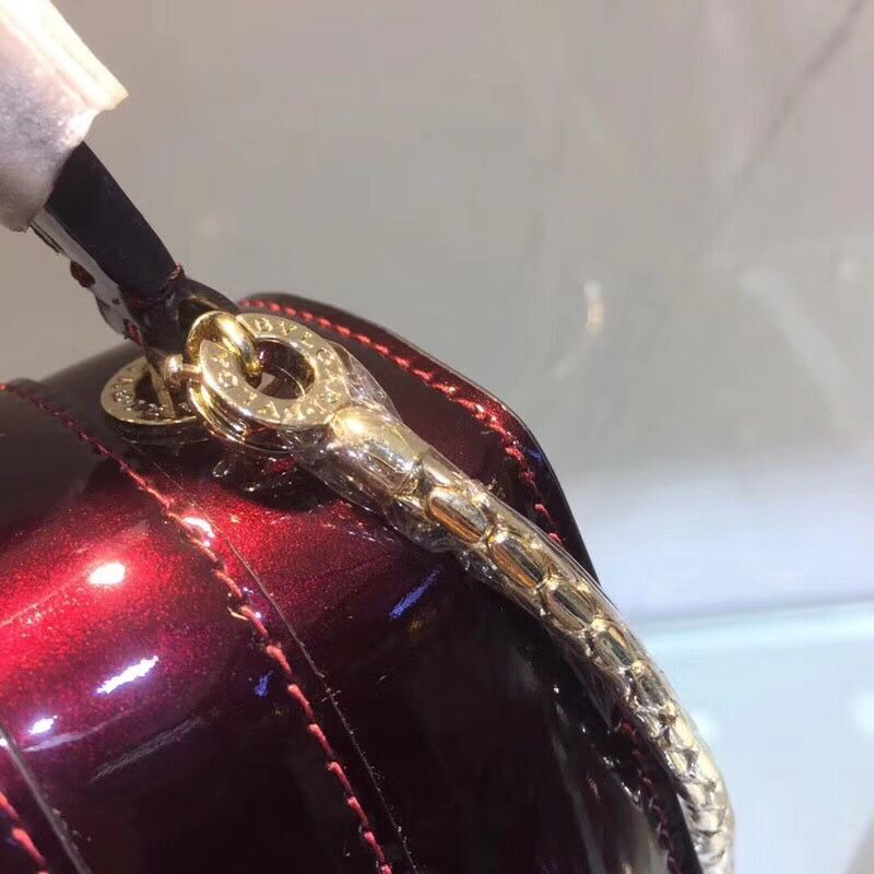 BVLGARI Serpenti Forever metallic-leather shoulder bag 058962 fuchsia BVLGARI Serpenti Forever metallic-leather shoulder bag 058962 fuchsia