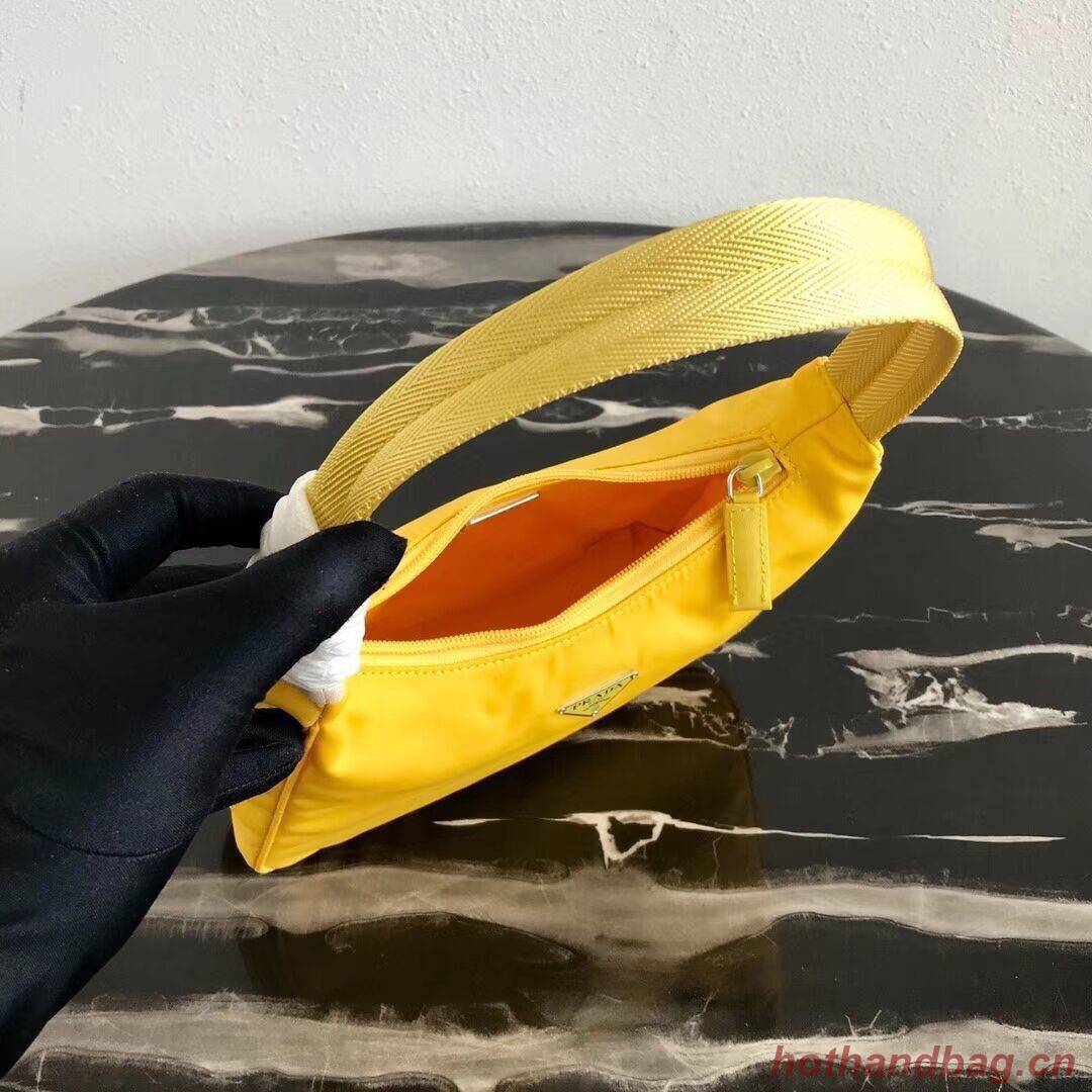 Prada Re-Edition nylon Tote bag MV519 yellow Prada Re-Edition nylon Tote bag MV519 yellow