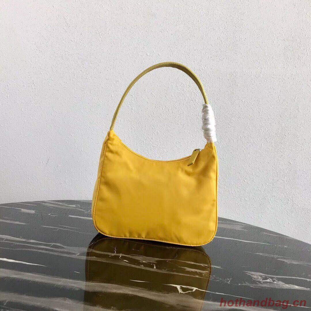 Prada Re-Edition nylon Tote bag MV519 yellow Prada Re-Edition nylon Tote bag MV519 yellow