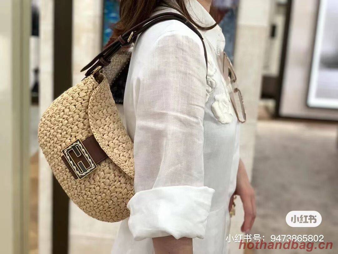 FENDI SMALL CROISSANT Woven straw bag 8BR790AFG FENDI SMALL CROISSANT Woven straw bag 8BR790AFG
