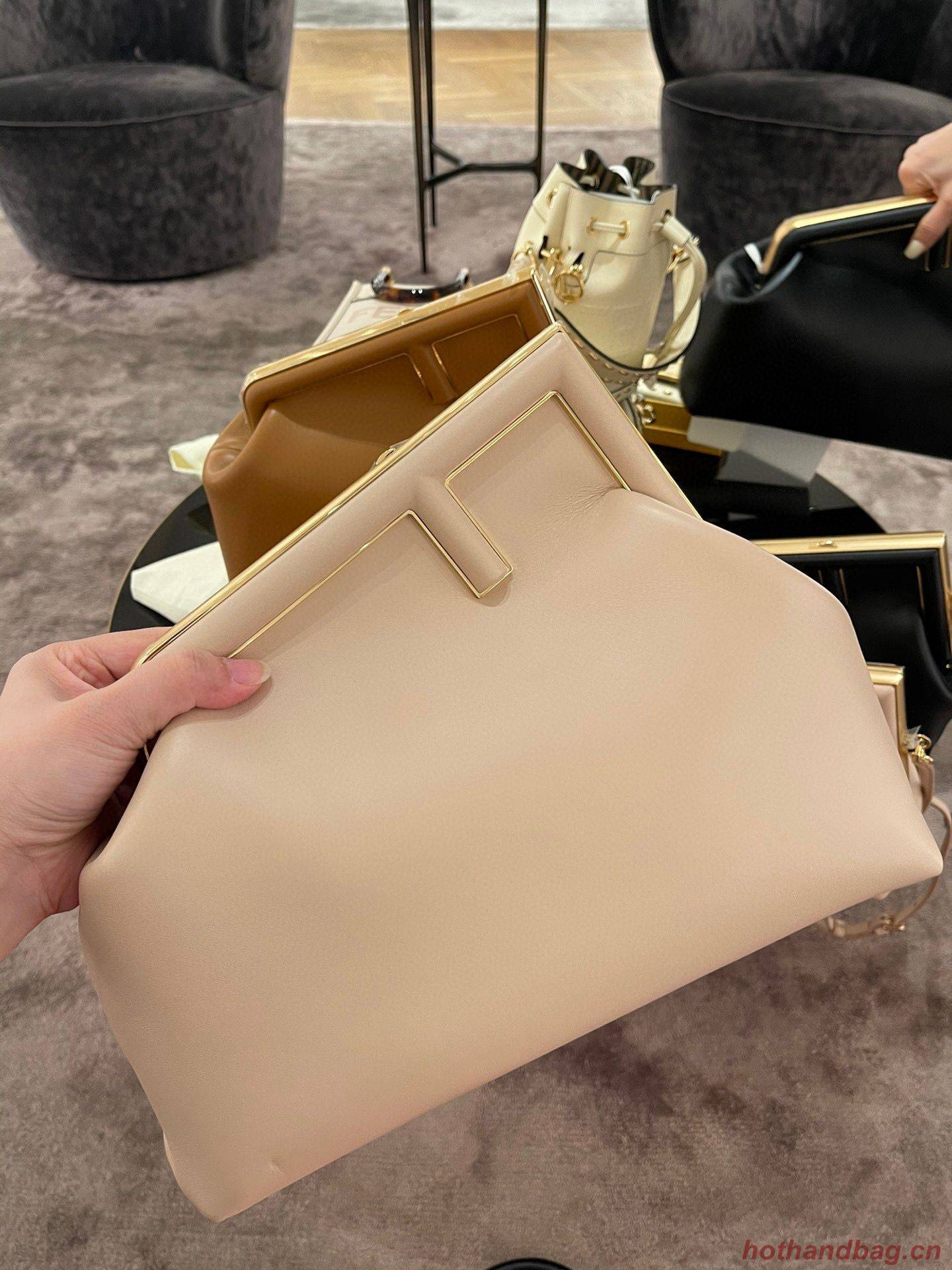 Fendi Original Leather Clutch Bag 56833 Cream Fendi Original Leather Clutch Bag 56833 Cream