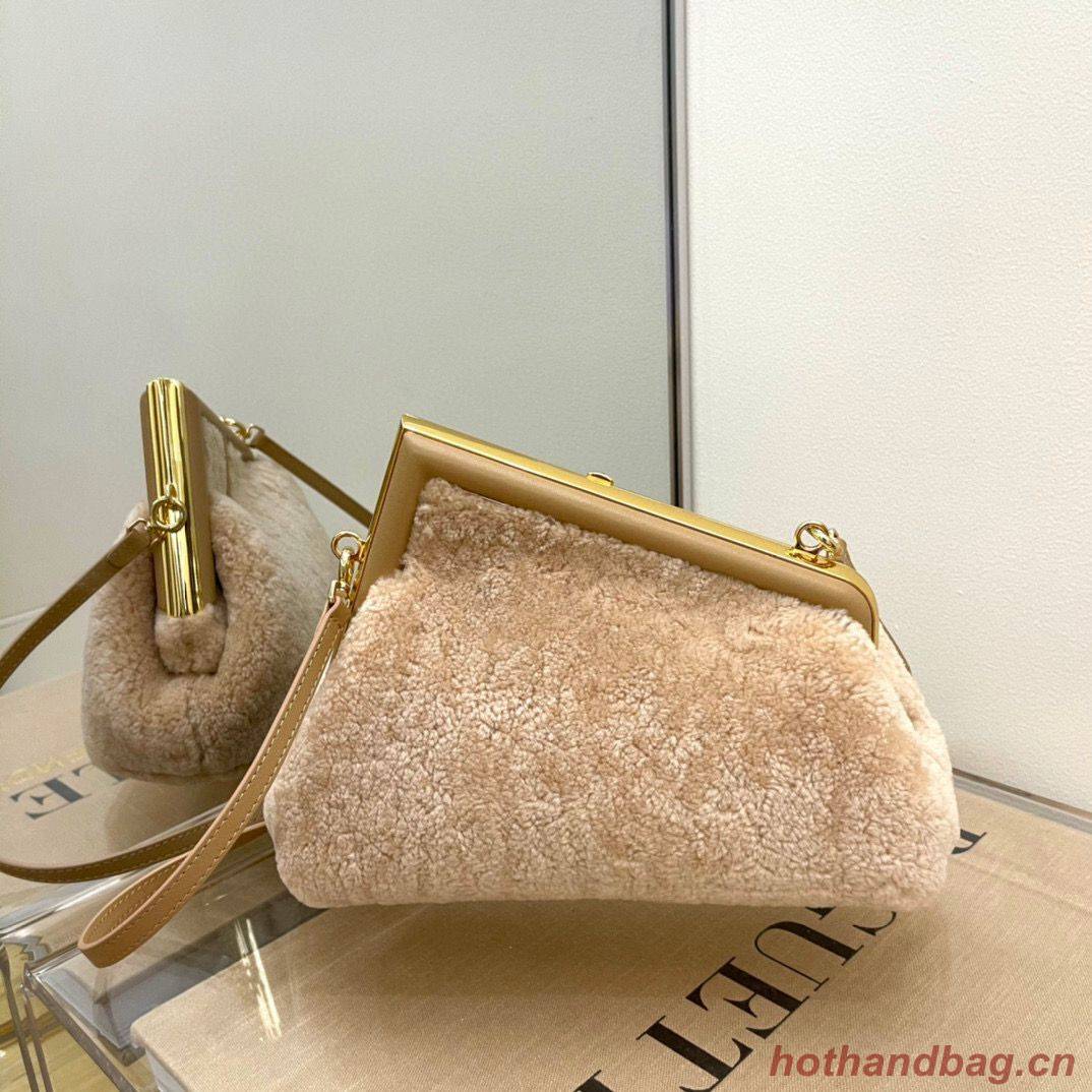 Fendi Original lambswool Leather Medium Clutch Bag 56835 Nude Fendi Original lambswool Leather Medium Clutch Bag 56835 Nude