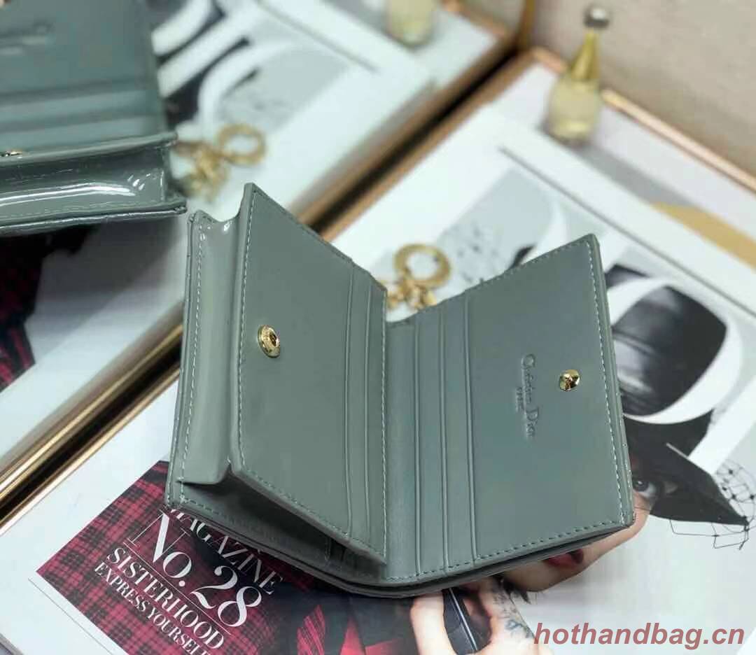 MINI LADY DIOR WALLET Cannage Patent Calfskin S0179 Grey MINI LADY DIOR WALLET Cannage Patent Calfskin S0179 Grey