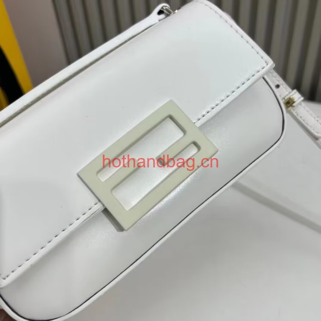 Fendi Baguette leather bag F1531 white Fendi Baguette leather bag F1531 white