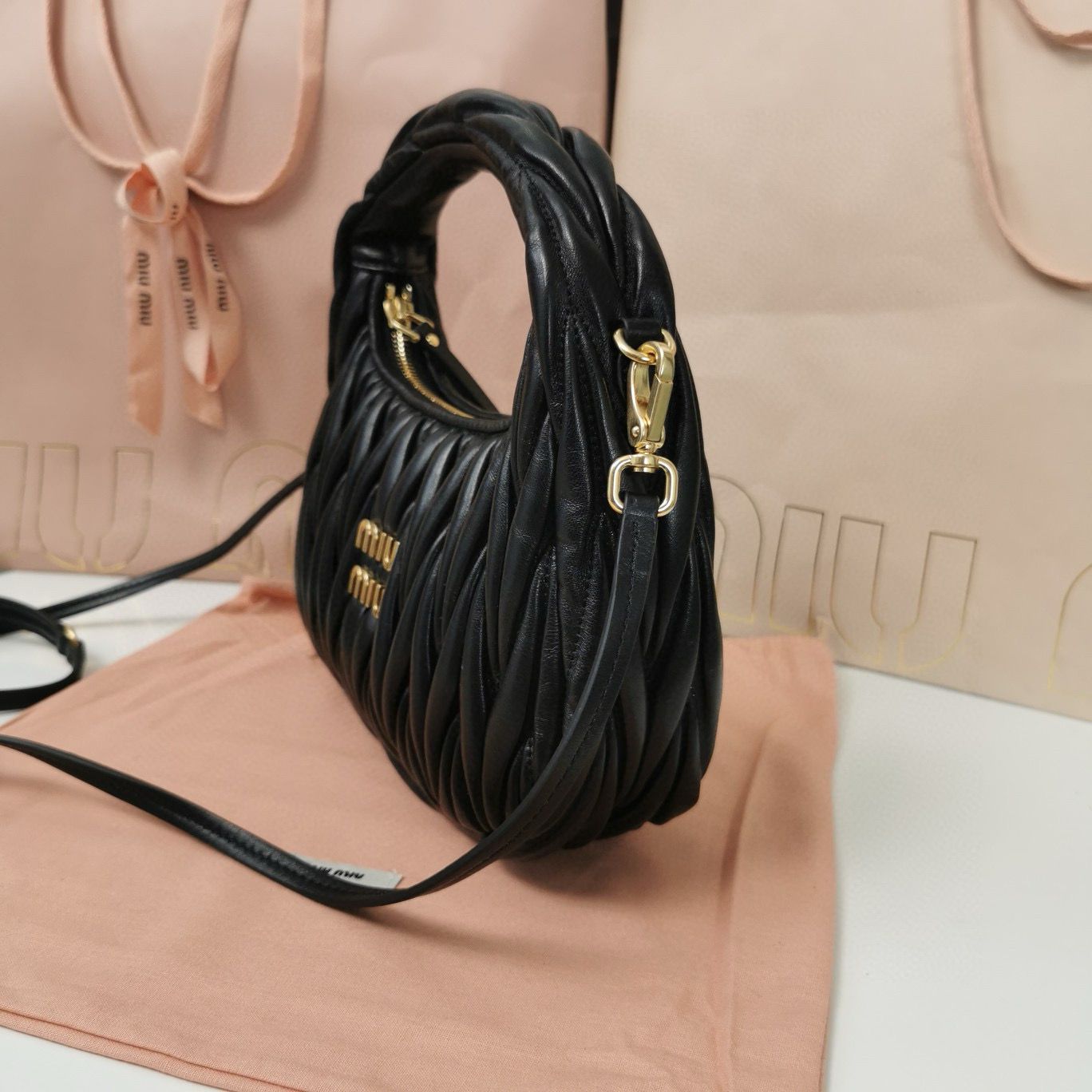 Miu Miu Wander Matelasse Original Sheepskin Bag 5BC125 Black Miu Miu Wander Matelasse Original Sheepskin Bag 5BC125 Black