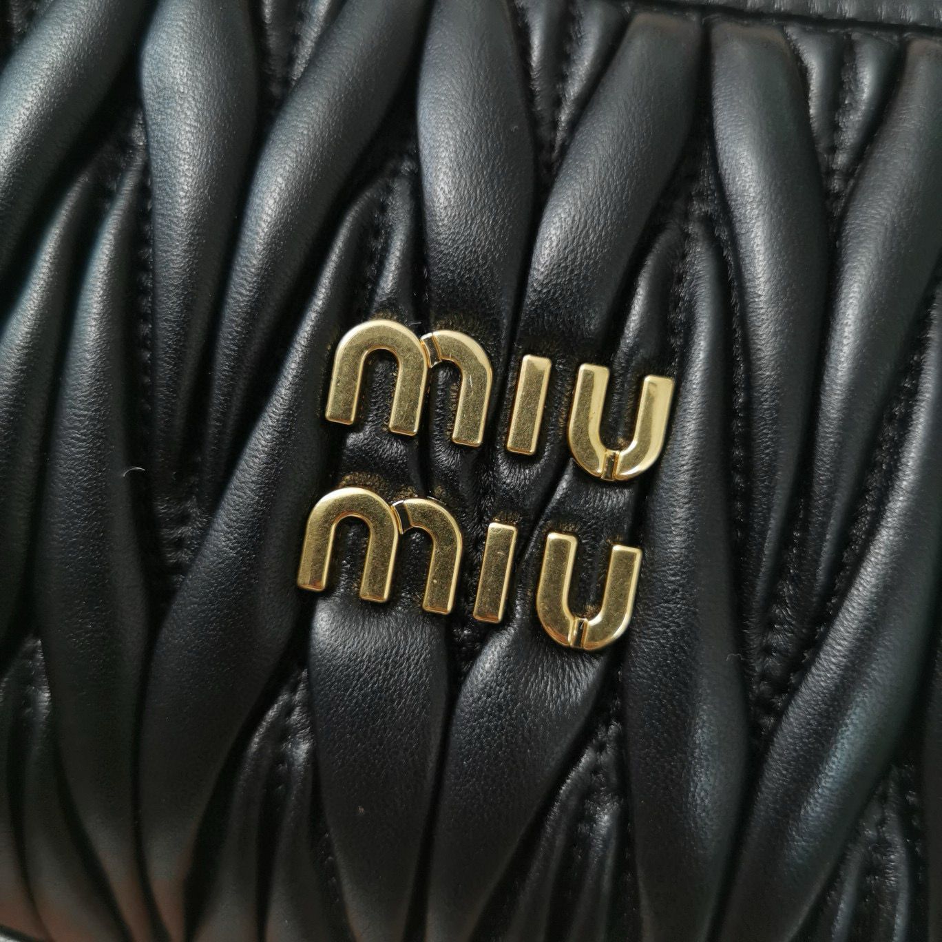 Miu Miu Wander Matelasse Original Sheepskin Bag 5BC125 Black Miu Miu Wander Matelasse Original Sheepskin Bag 5BC125 Black