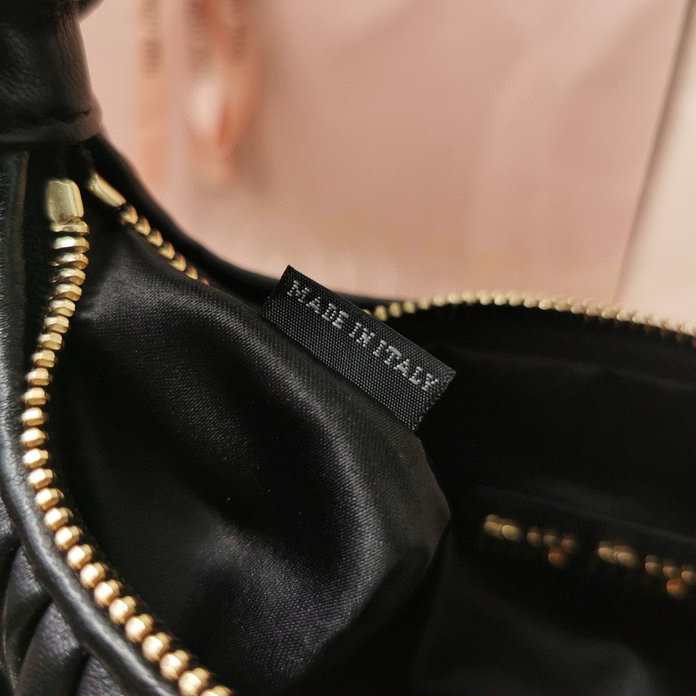 Miu Miu Wander Matelasse Original Sheepskin Bag 5BC125 Black Miu Miu Wander Matelasse Original Sheepskin Bag 5BC125 Black