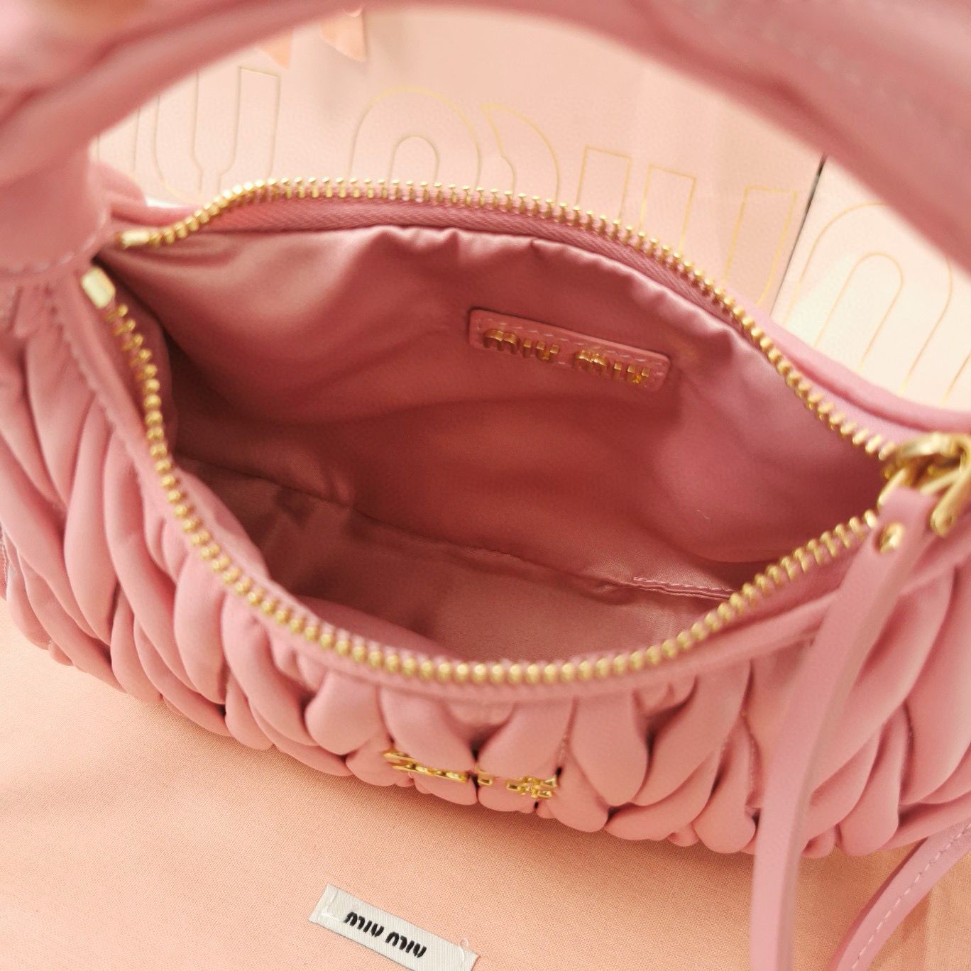 Miu Miu Wander Matelasse Original Sheepskin Bag 5BC125 Pink Miu Miu Wander Matelasse Original Sheepskin Bag 5BC125 Pink