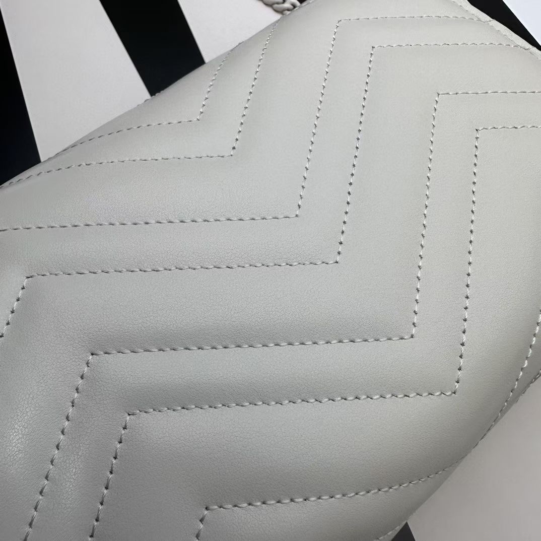 Gucci GG MARMONT SUPER MINI BAG 474575 White Gucci GG MARMONT SUPER MINI BAG 474575 White