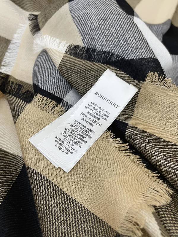 Burberry Scarf BBC00196 Burberry Scarf BBC00196