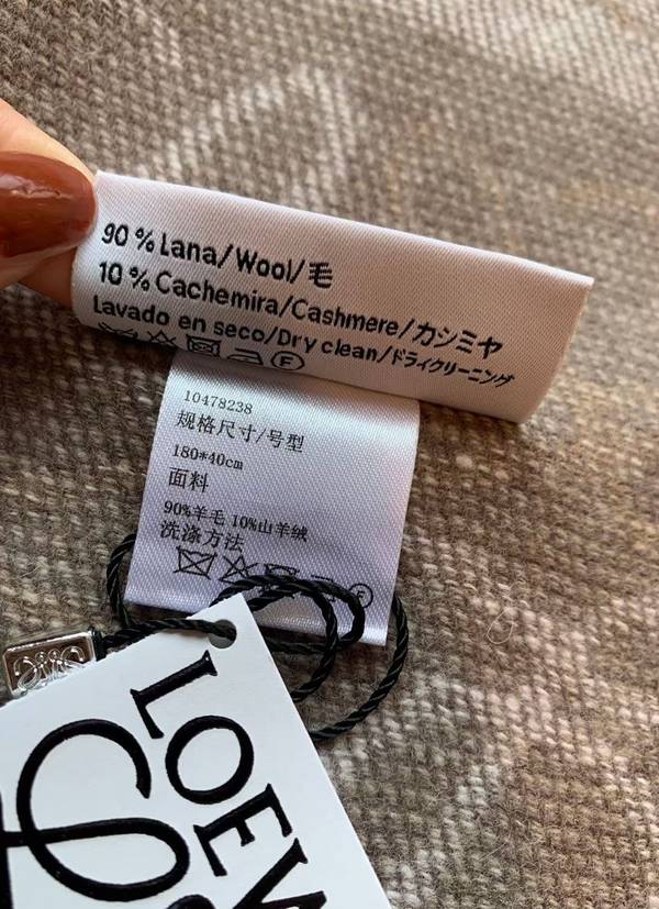 Loewe Scarf LOC00058 Loewe Scarf LOC00058