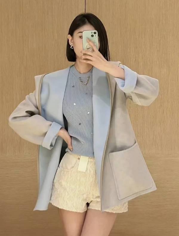 Louis Vuitton Top Quality Overcoat LVY00039 Louis Vuitton Top Quality Overcoat LVY00039