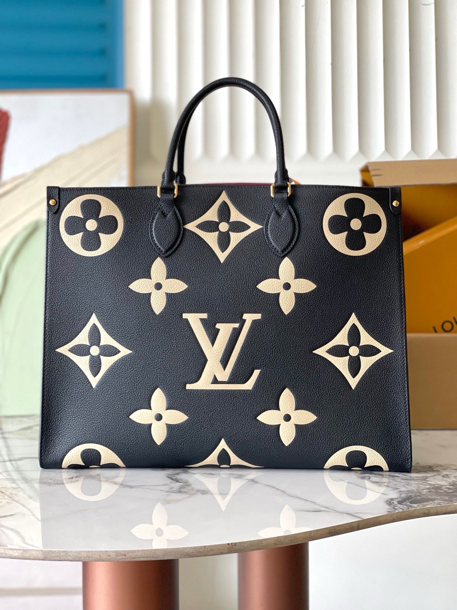 Louis Vuitton ONTHEGO Original Leather GM M45945 Black Louis Vuitton ONTHEGO Original Leather GM M45945 Black