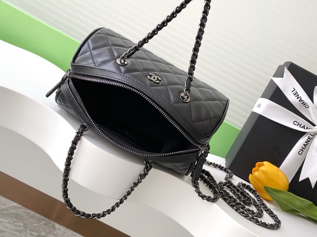 Chanel CLUTCH WITH CHAIN AP4474 Black&Black-Tone Metal 