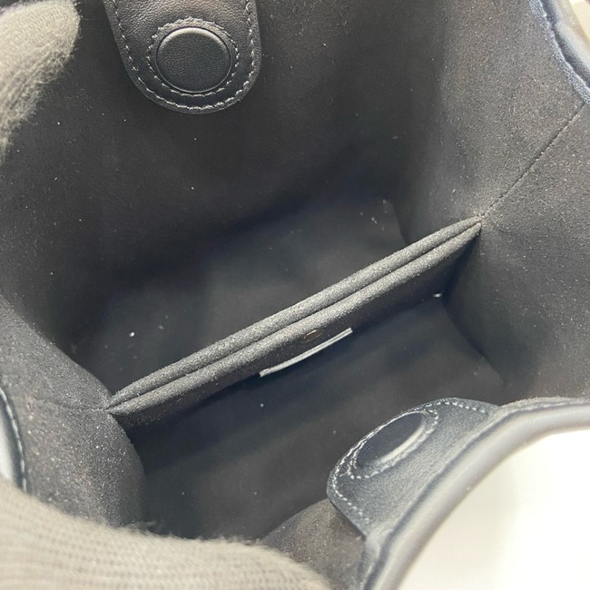 GUCCI GG EMBLEM SMALL BUCKET BAG 815118 black