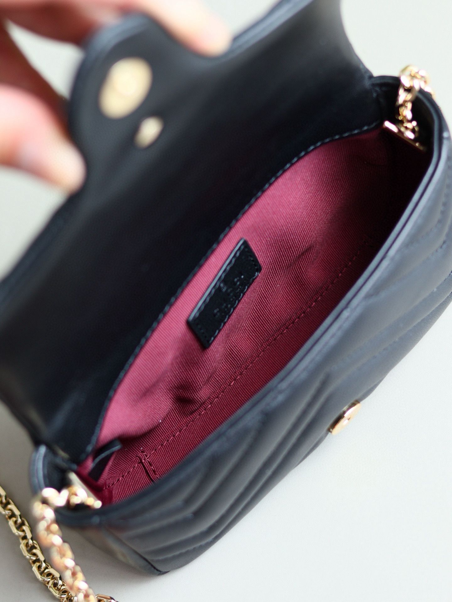 GUCCI GG MARMONT MINI SHOULDER BAG 841290 Black&Light Gold-Tone GUCCI GG MARMONT MINI SHOULDER BAG 841290 Black&Light Gold-Tone