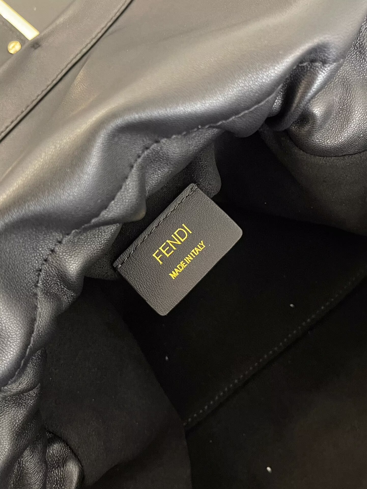 Fendi Mamma Baguette Original Leather Top Handle Bag 8832 Black Fendi Mamma Baguette Original Leather Top Handle Bag 8832 Black