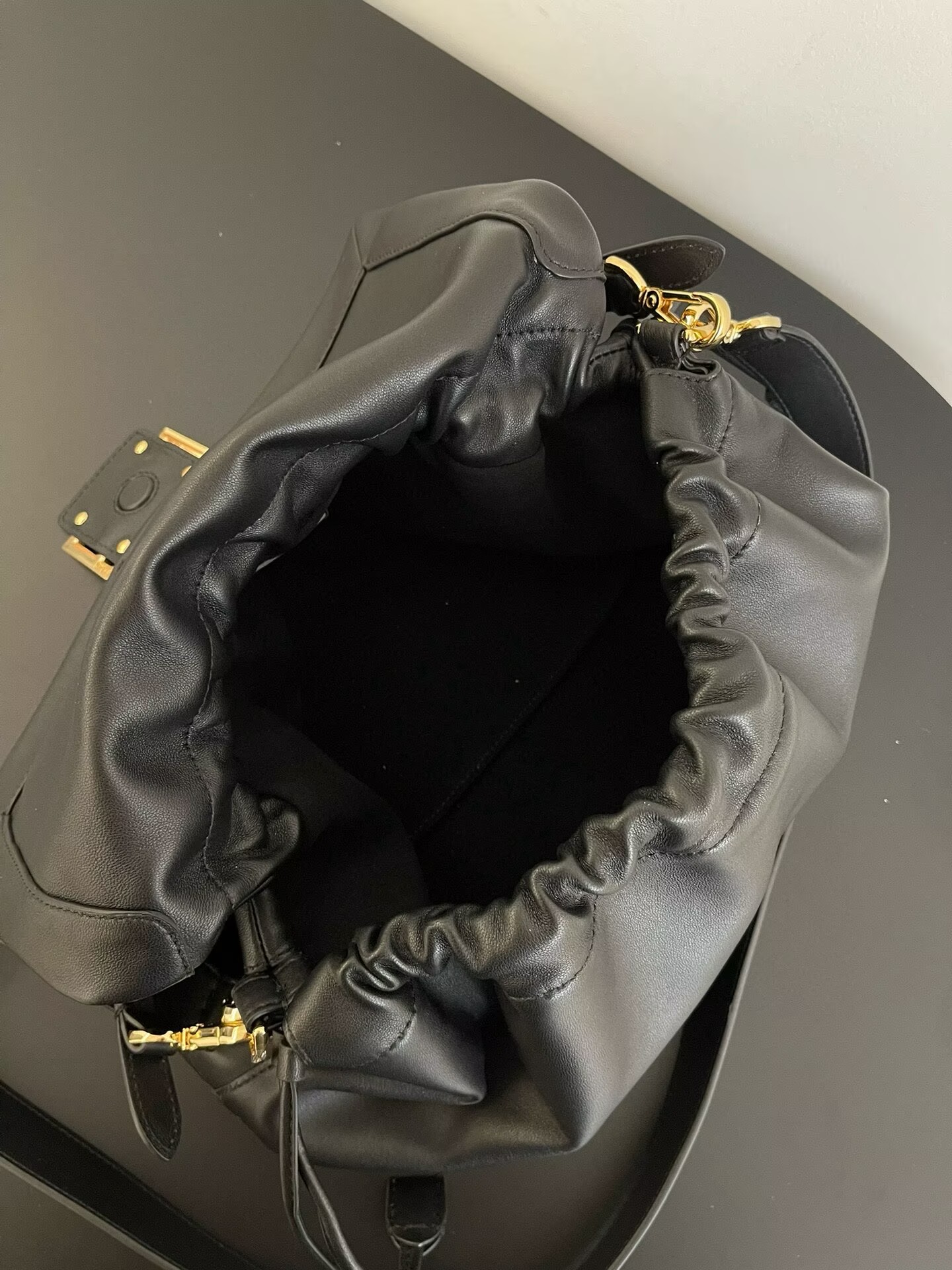 Fendi Mamma Baguette Original Leather Top Handle Bag 8832 Black Fendi Mamma Baguette Original Leather Top Handle Bag 8832 Black