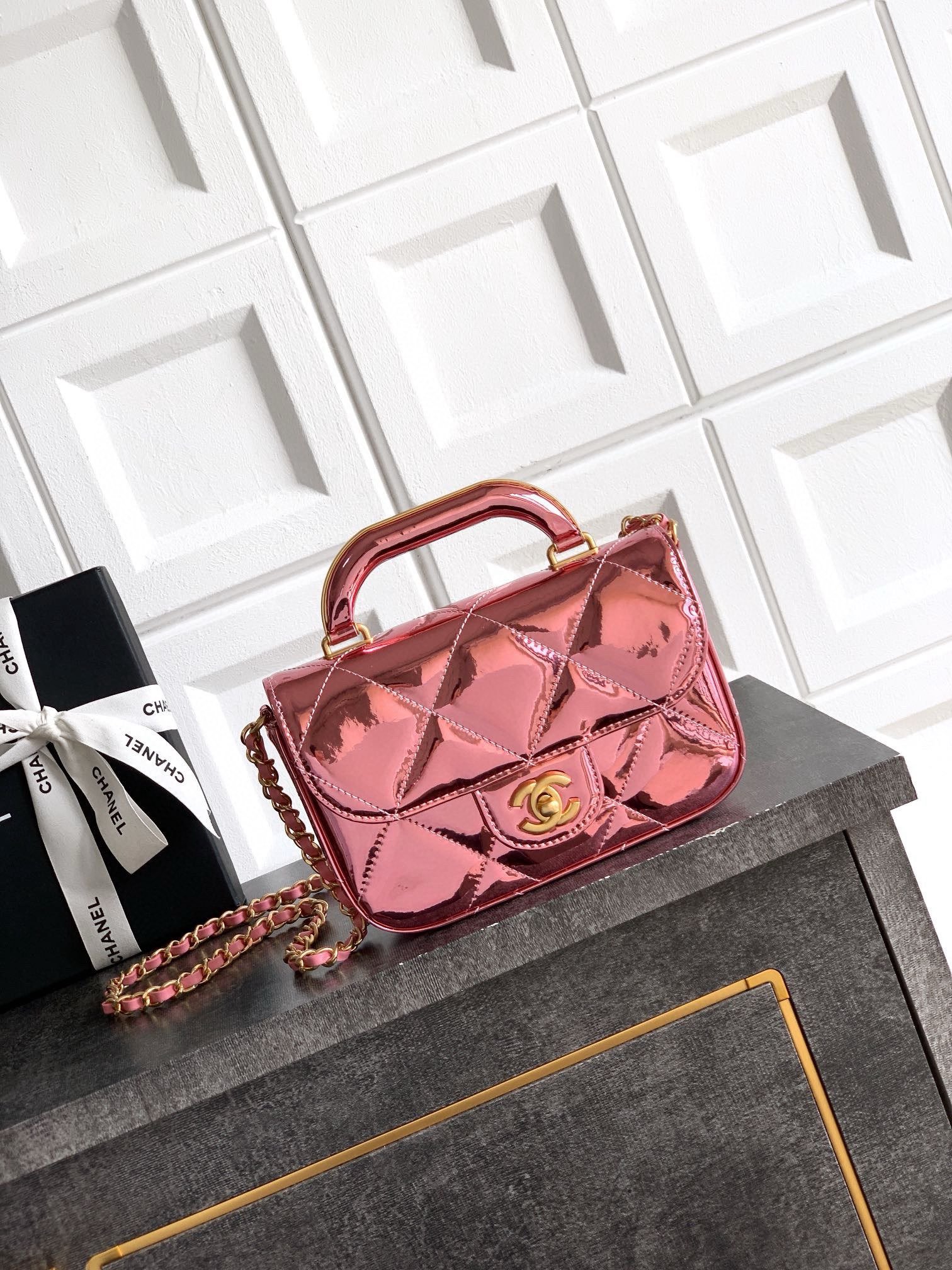 Chanel 25K Original Patent Leather Top Handle Bag A6320 Pink