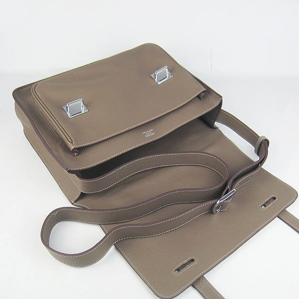 Hermes Jypsiere Togo Leather Messenger Bag H2810 Khaki Hermes Jypsiere Togo Leather Messenger Bag H2810 Khaki