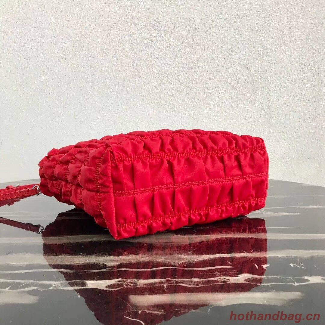 Prada Re-Edition nylon Tote bag 1BG321 red Prada Re-Edition nylon Tote bag 1BG321 red
