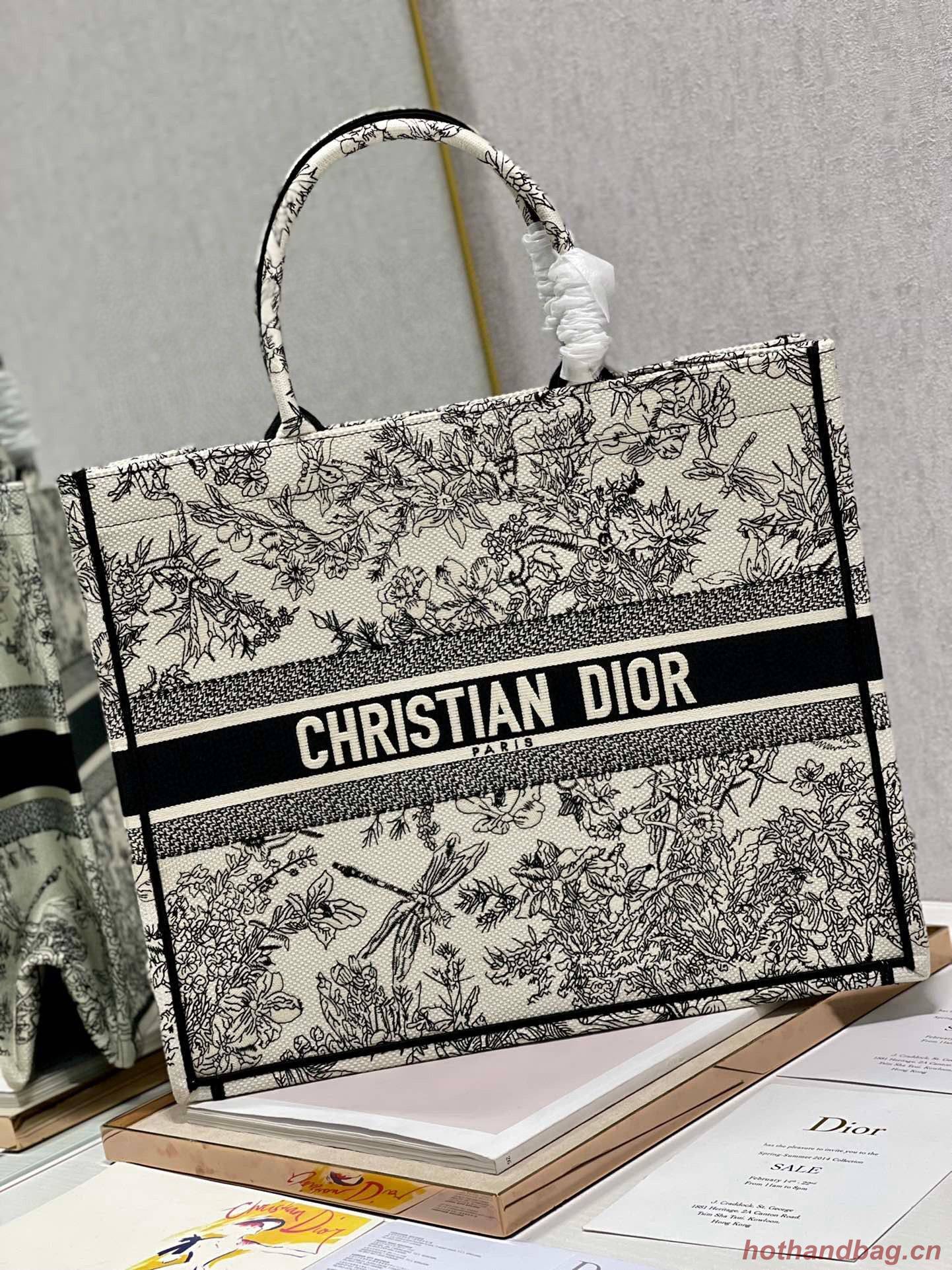 DIOR BOOK TOTE BAG DRAGONFLY DE JOUY M1286ZT Black DIOR BOOK TOTE BAG DRAGONFLY DE JOUY M1286ZT Black