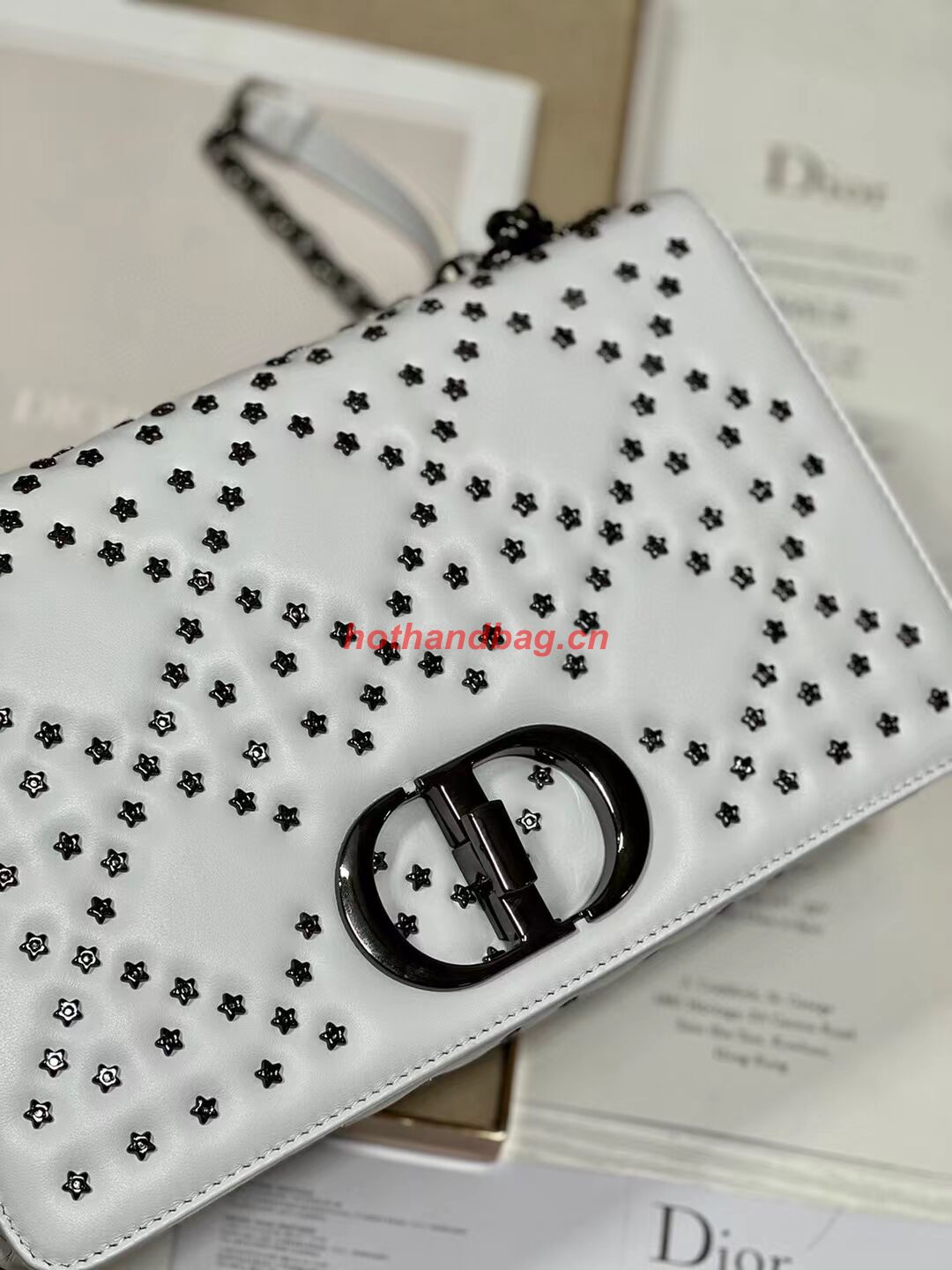 DIOR CARO MACROCANNAGE POUCH Macrocannage Calfskin with Star Motif C3136 white&black DIOR CARO MACROCANNAGE POUCH Macrocannage Calfskin with Star Motif C3136 white&black