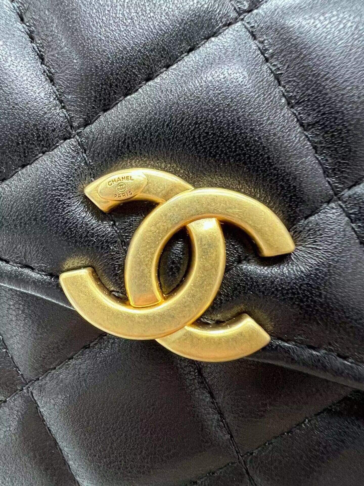 CHANEL 22B Kelly Top Handle Bag AP2946Y Black CHANEL 22B Kelly Top Handle Bag AP2946Y Black