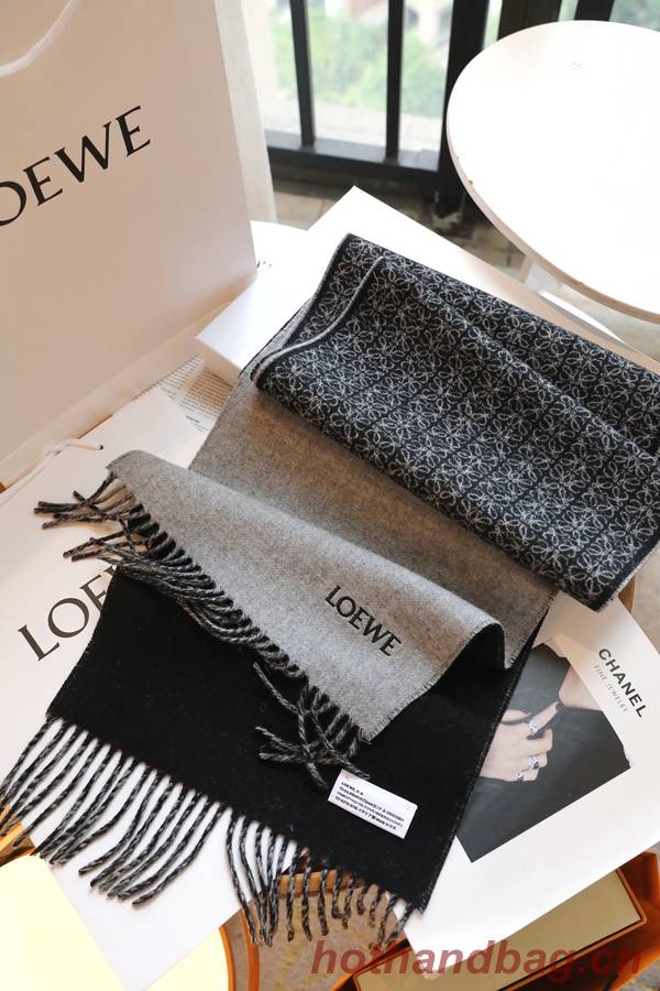 Loewe Scarf LOC00031 Loewe Scarf LOC00031