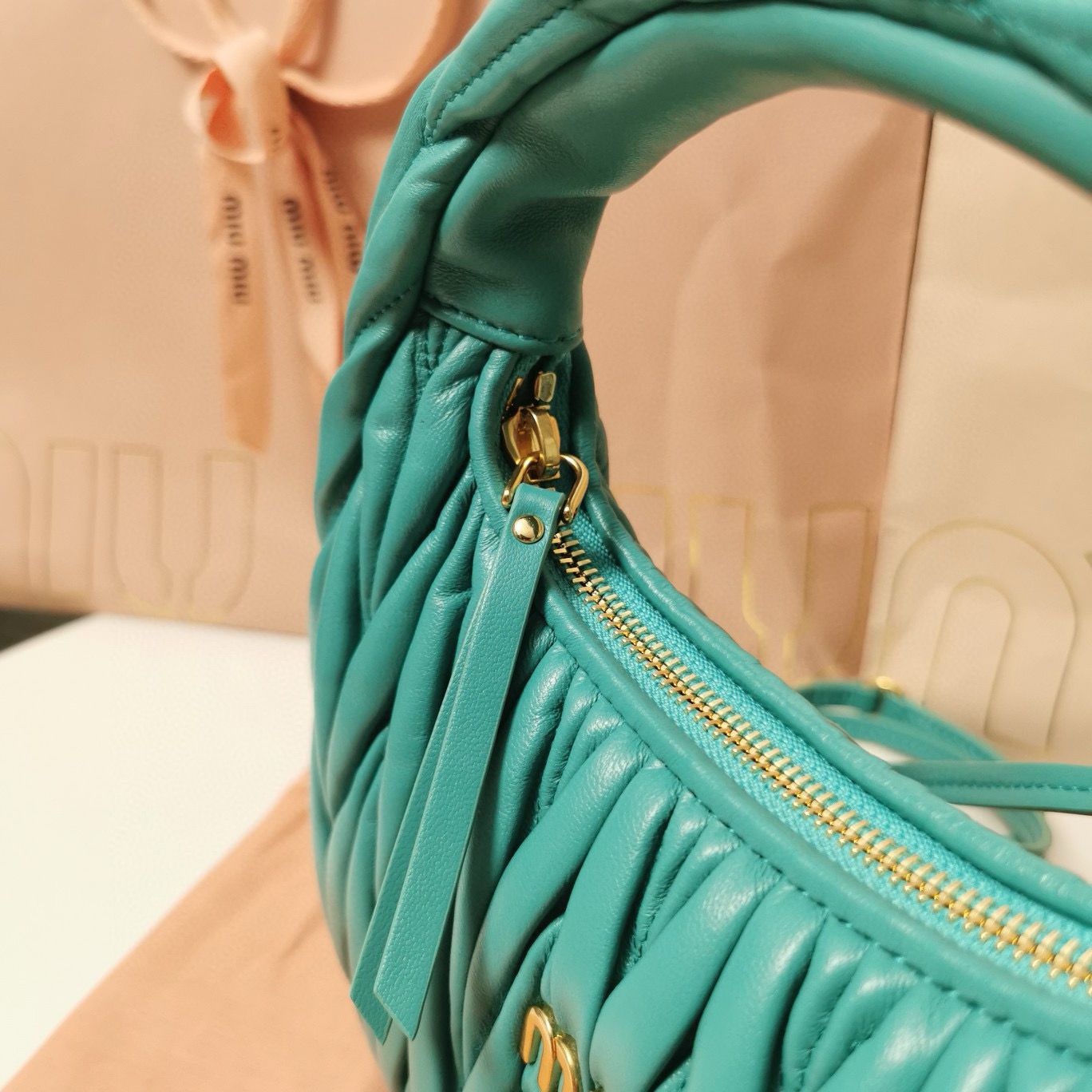 Miu Miu Wander Matelasse Original Sheepskin Bag 5BC125 Green Miu Miu Wander Matelasse Original Sheepskin Bag 5BC125 Green