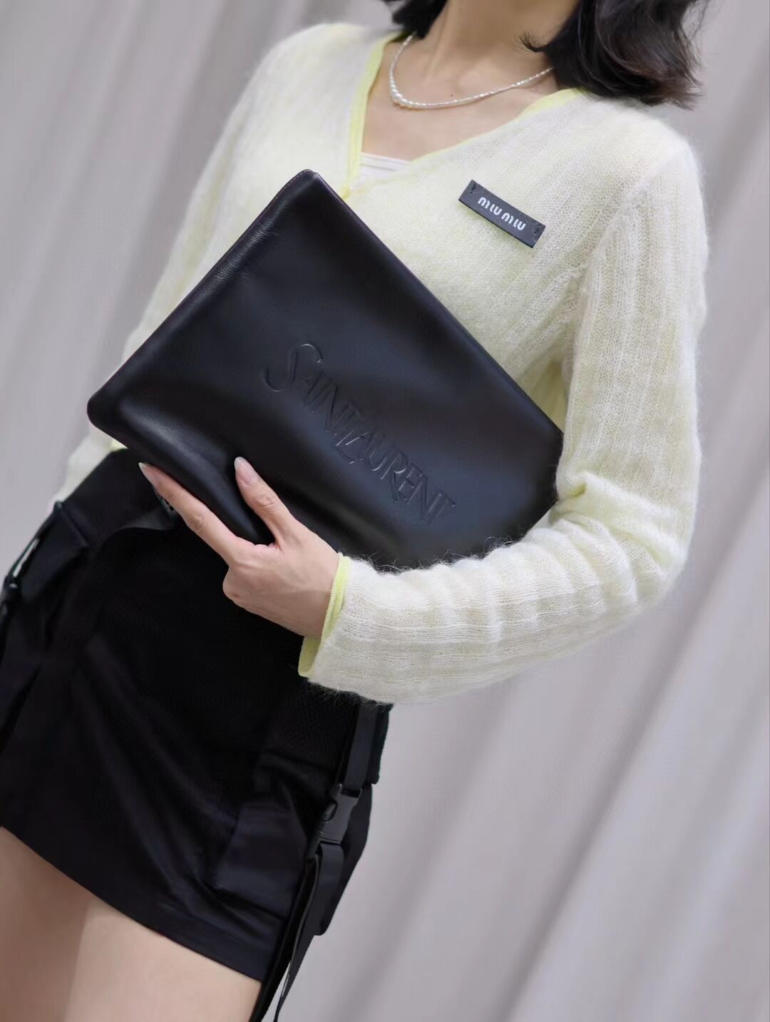 SAINT LAURENT CALYPSO LARGE POUCH IN LAMBSKIN 778943-1 black SAINT LAURENT CALYPSO LARGE POUCH IN LAMBSKIN 778943-1 black