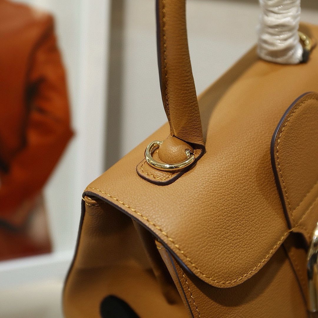Delvaux Original Leather Tote Bag 16930 Camel Delvaux Original Leather Tote Bag 16930 Camel