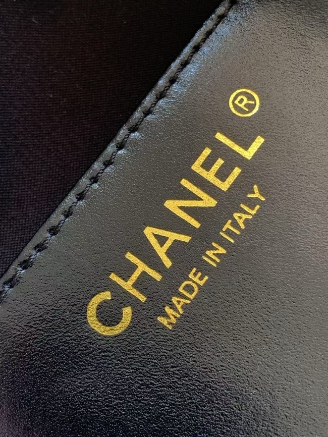 CHANEL 25 SMALL HANDBAG AS5293 Silvery