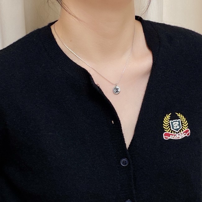 Chanel necklace CE16602