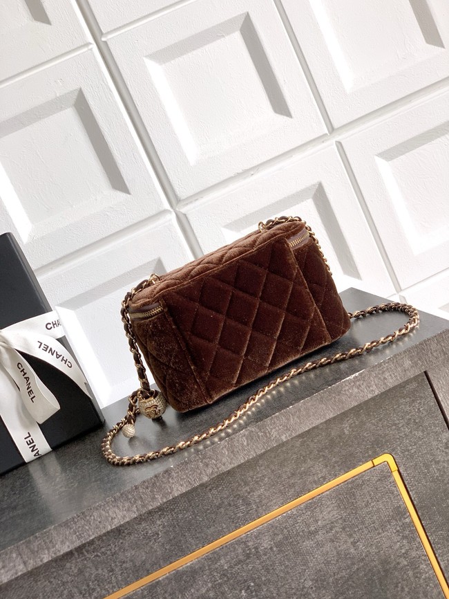 CHANEL velvet Vanity with Chain AP3940 Coffee