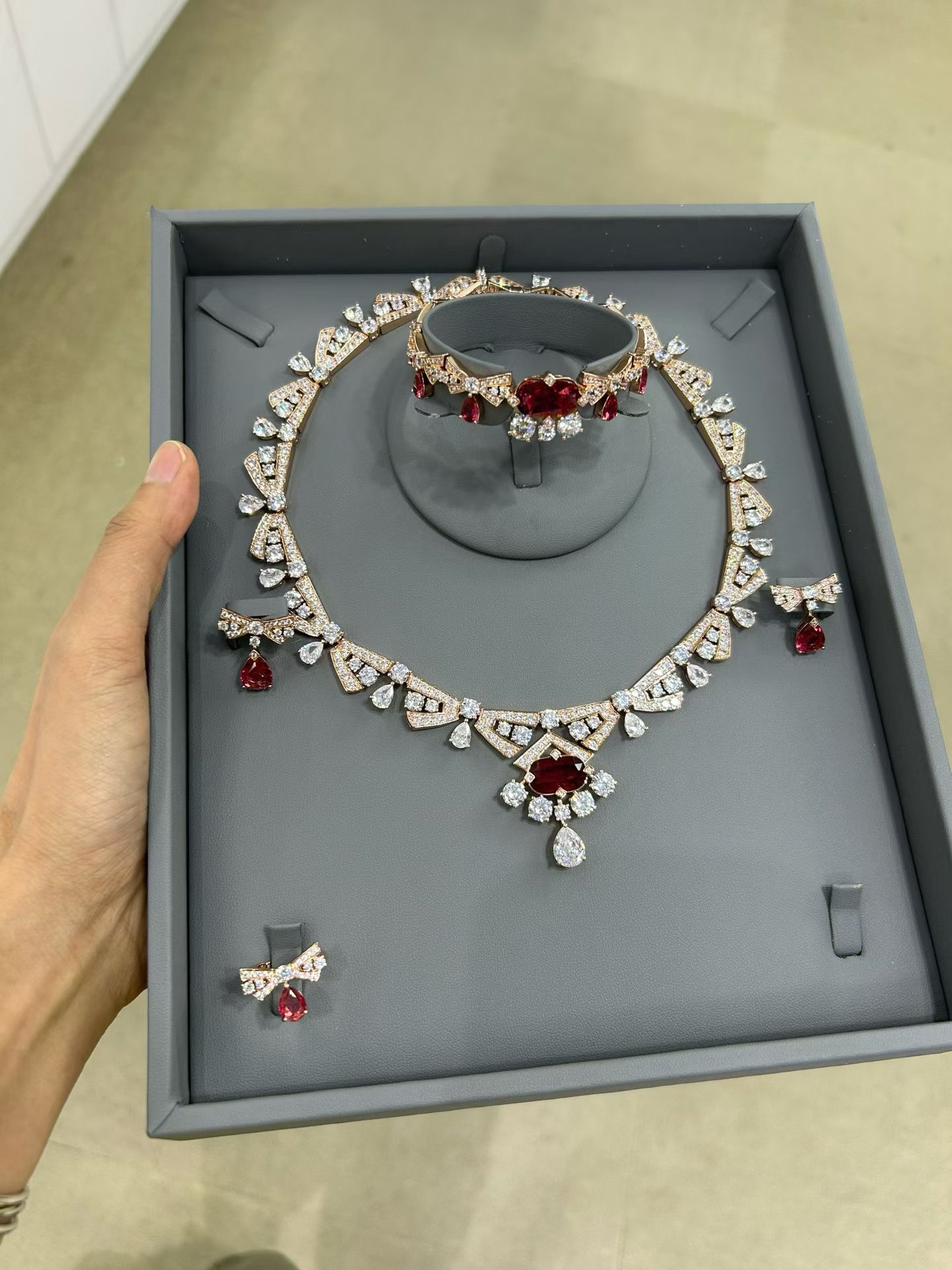 BVLGARI necklace&Earring&Bracelet&ring CE82032 BVLGARI necklace&Earring&Bracelet&ring CE82032