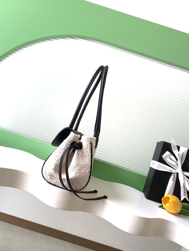 CHANEL Small Tote AS6288 white&black