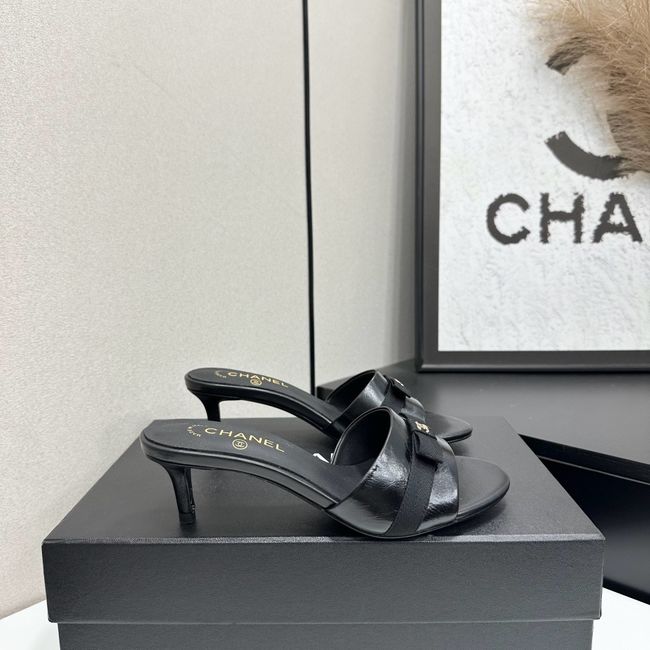 Chanel Womens slide sandal 69032-2 Chanel Womens slide sandal 69032-2