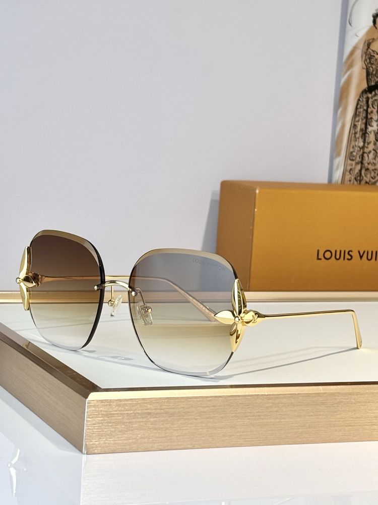 Louis Vuitton Sunglasses LVS00011-1 Louis Vuitton Sunglasses LVS00011-1