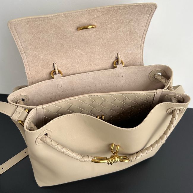 Bottega Veneta Small Andiamo P5678 Brass finish