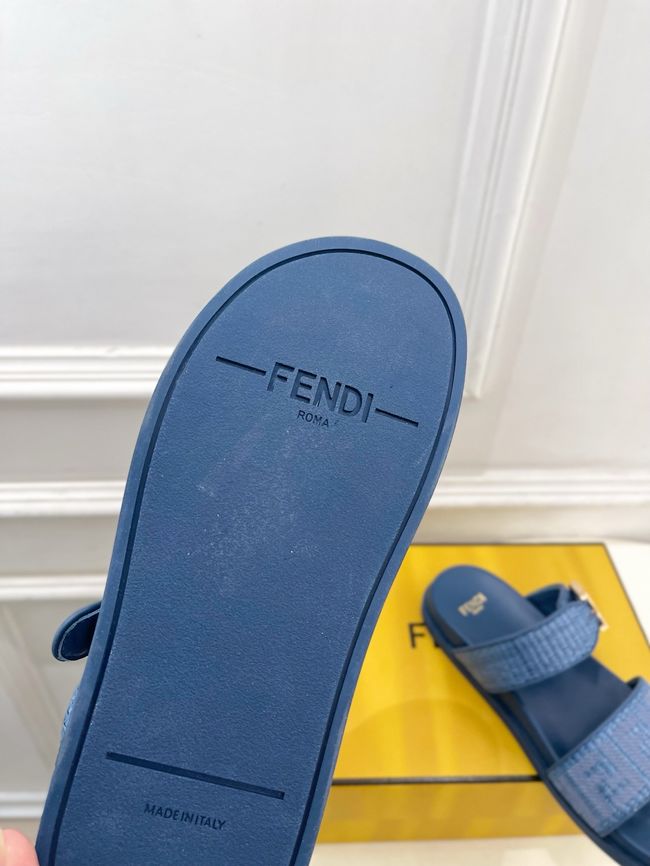 Fendi Womens slide sandal 65094-5