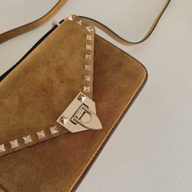 VALENTINO ROCKSTUD Small suede Shoulder Bag B0T76 brown VALENTINO ROCKSTUD Small suede Shoulder Bag B0T76 brown