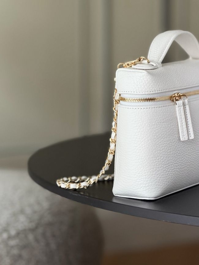 Chanel Large Vanity with chain AP5347 white Chanel Large Vanity with chain AP5347 white