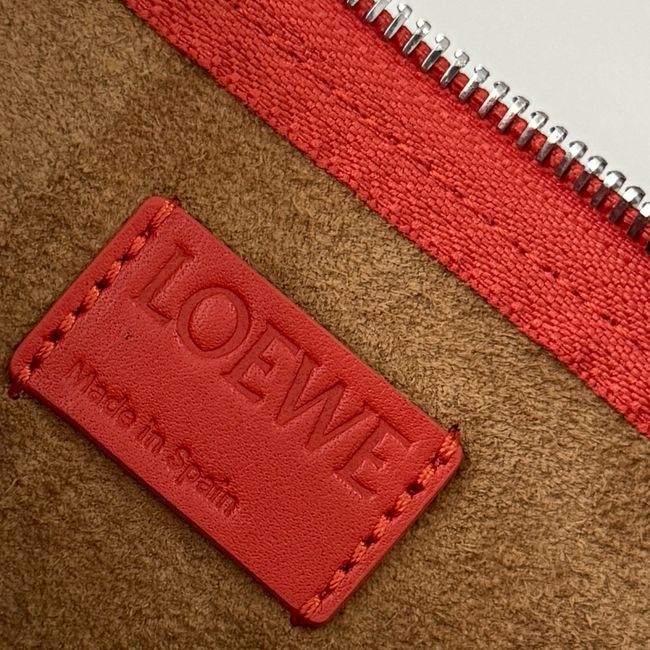 Loewe Leather Shoulder Bag 262544 red Loewe Leather Shoulder Bag 262544 red