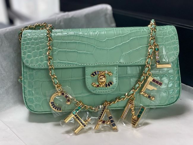 Chanel Clutch with chain Crocodile Embossed AS6340 green