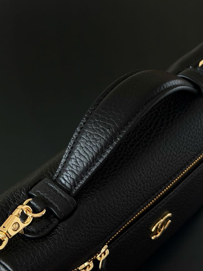 Chanel Large Vanity with chain AP5347 black Chanel Large Vanity with chain AP5347 black