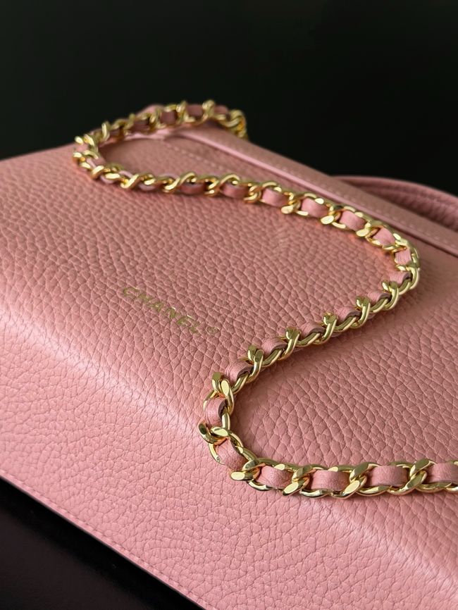Chanel Large Vanity with chain AP5347 pink Chanel Large Vanity with chain AP5347 pink