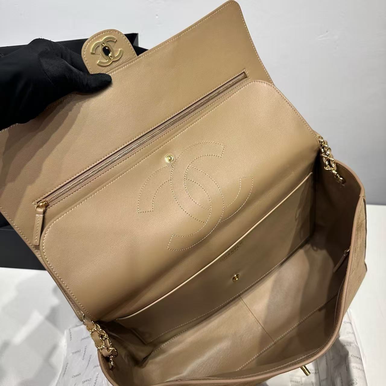 CHANEL Maxi Flapbag Suede Calfskin AS6233 brown CHANEL Maxi Flapbag Suede Calfskin AS6233 brown
